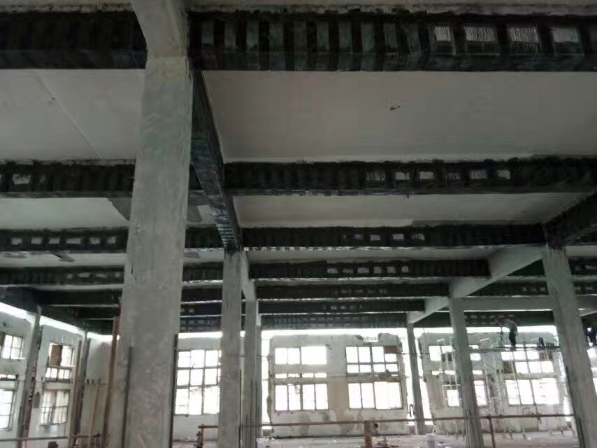 相比新建建筑，用碳纖維布為舊建筑加固更具優勢