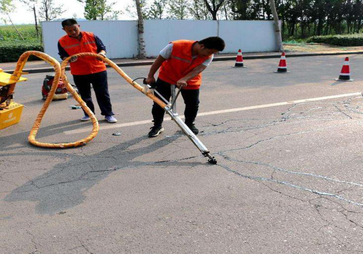 道路裂縫修補看這里